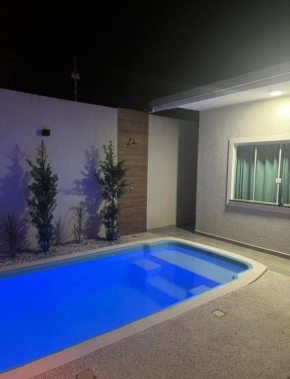 Casa com piscina próximo a av das Cataratas